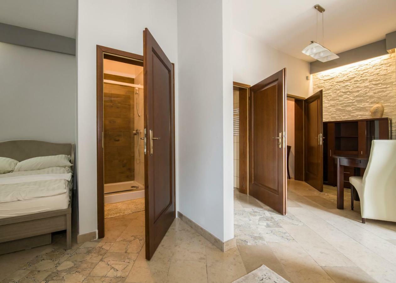 Apartamenty Na Warszawskiej 谢拉兹 外观 照片