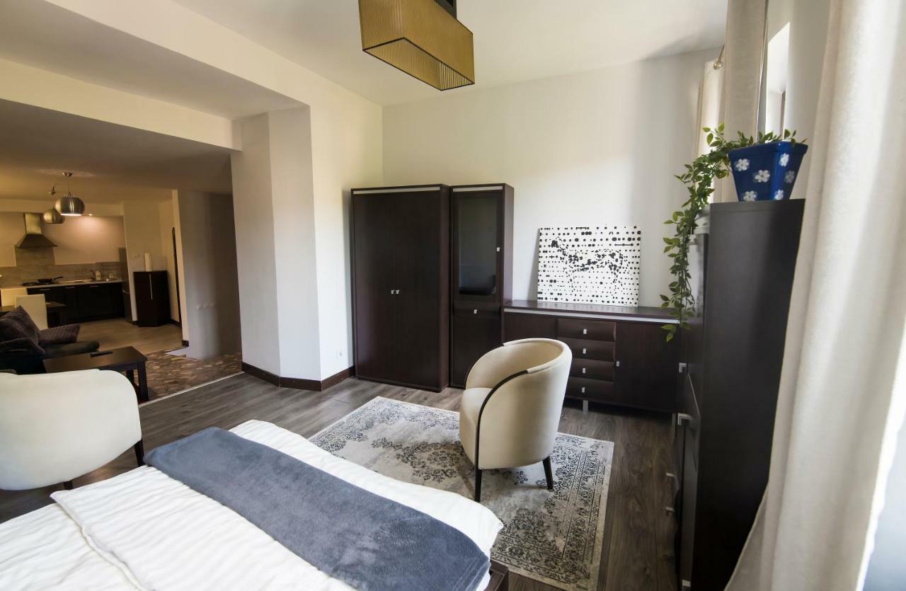 Apartamenty Na Warszawskiej 谢拉兹 外观 照片