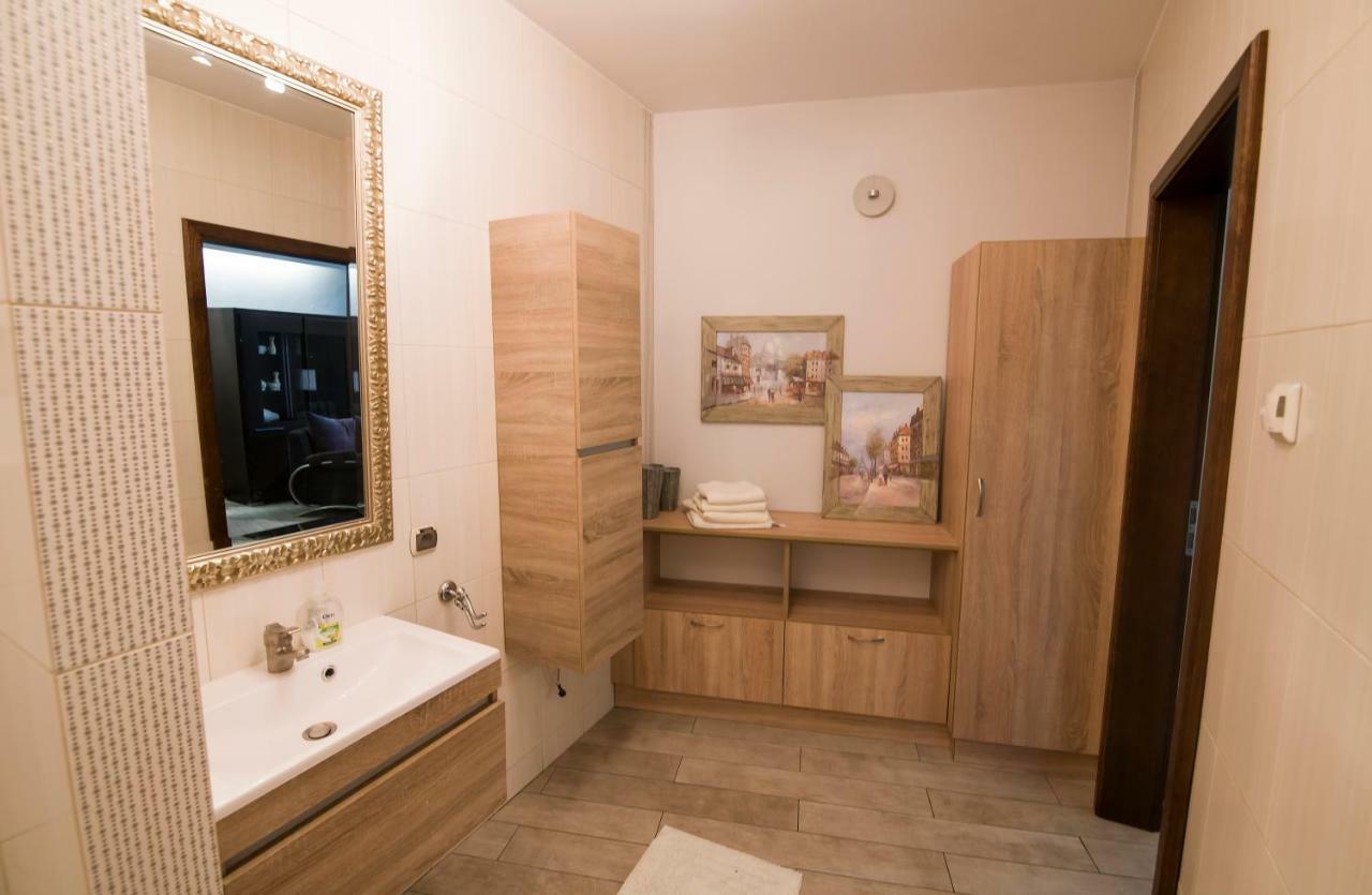 Apartamenty Na Warszawskiej 谢拉兹 外观 照片