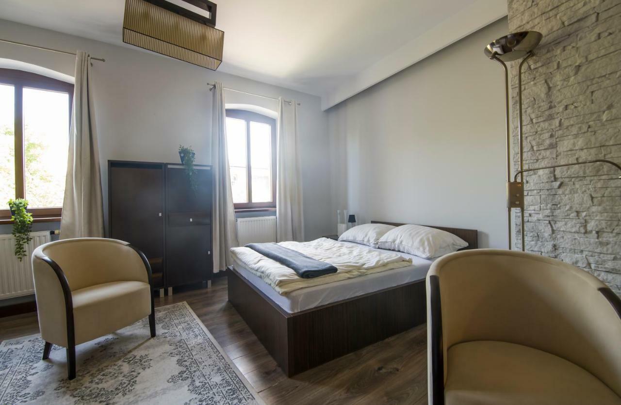 Apartamenty Na Warszawskiej 谢拉兹 外观 照片